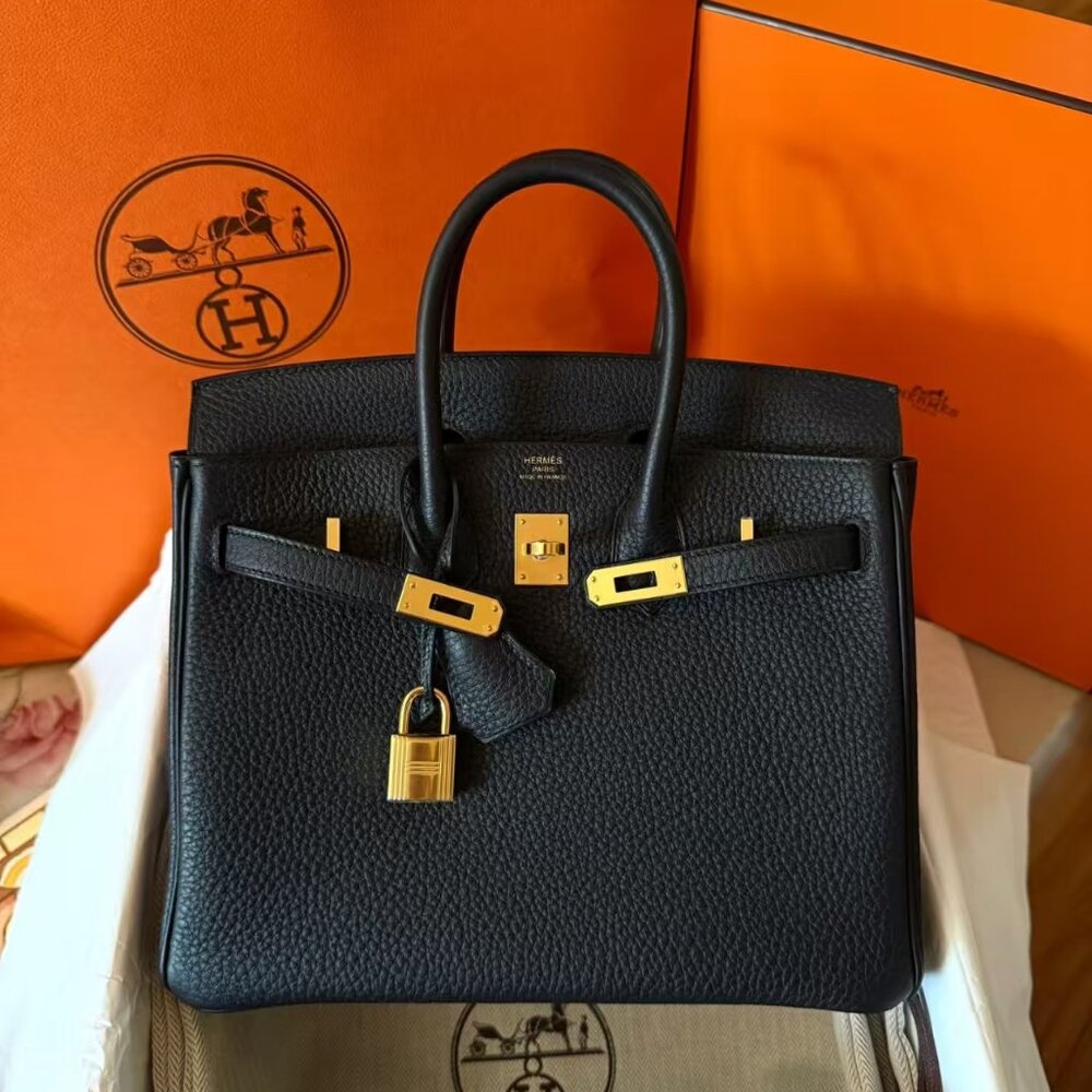 Classic Hermes Bag: A Stylish and Versatile Choice for Elegance